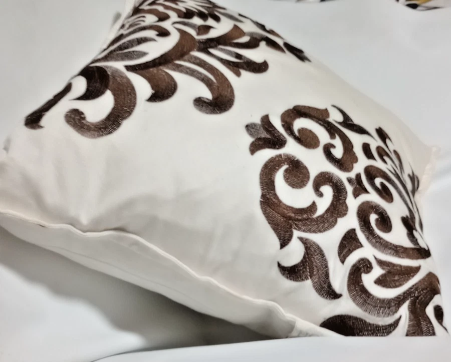 LUXURY HOTEL DECORATIVE THROW PILLOW