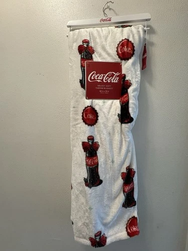Valentine’s Day Coca-Cola Red Bow Velvet Soft Throw/Blanket  Collectible 60x70