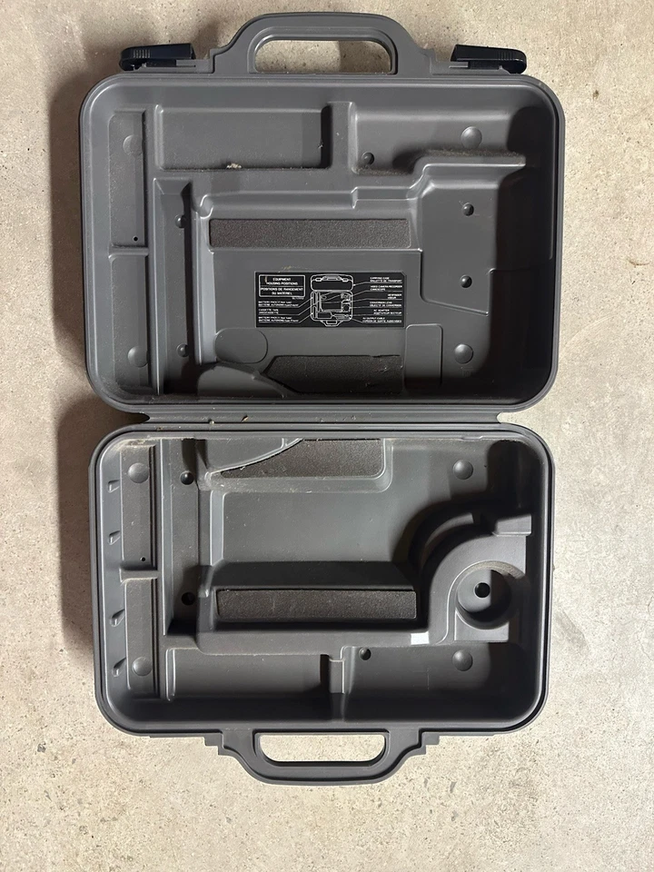 VINTAGE RCA Camcorder VHS CC850 Hard Case (Case Only) - Image 4 of 4