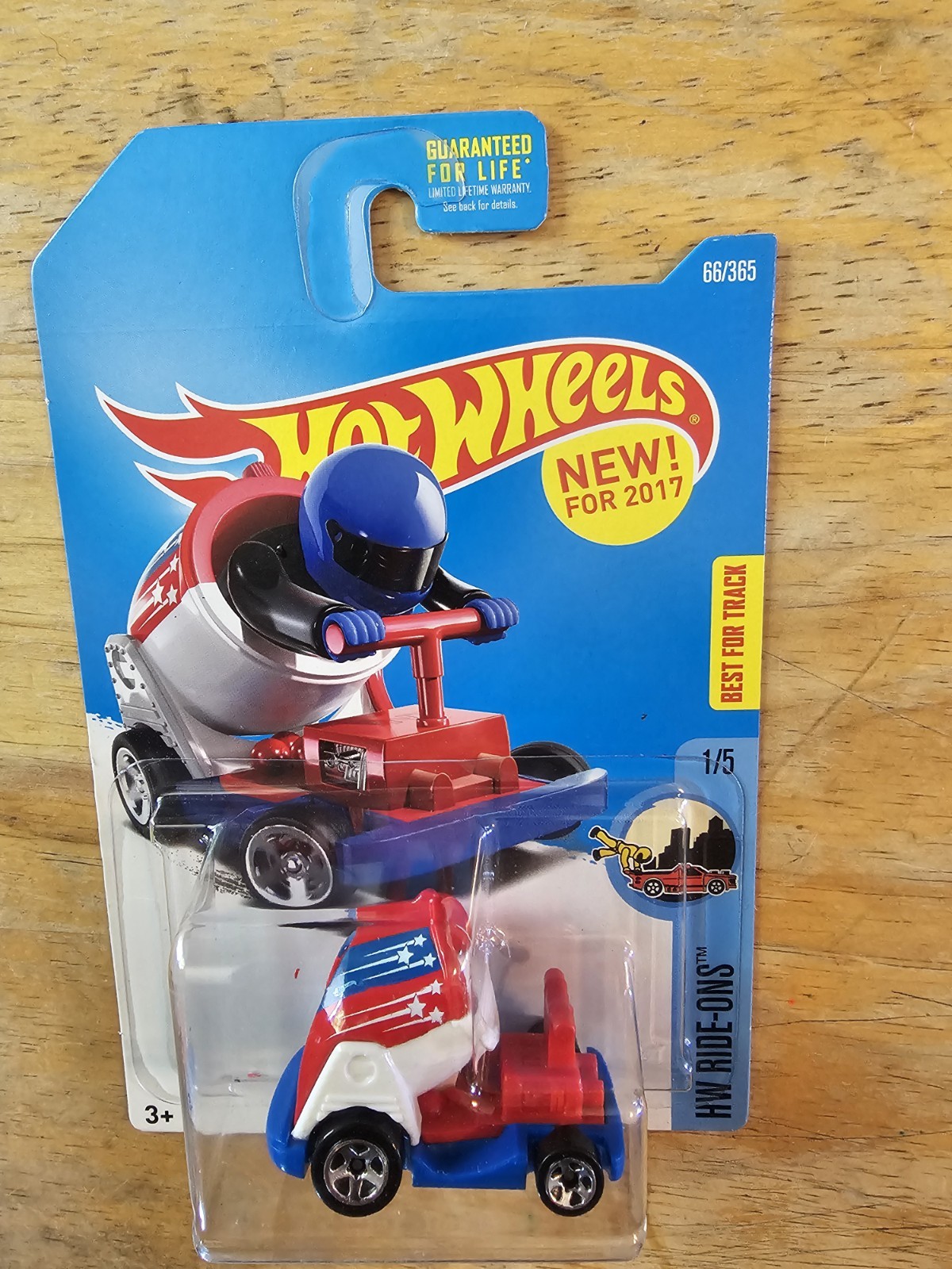 Hot Wheels BOOM CAR. Multi-color; 2017 HW Ride-Ons Series 1/5