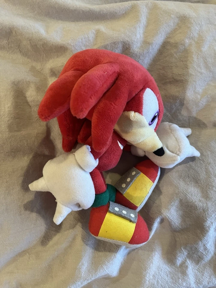 Sanei Knuckles Plush 2007 SIZE S - Image 4 of 4