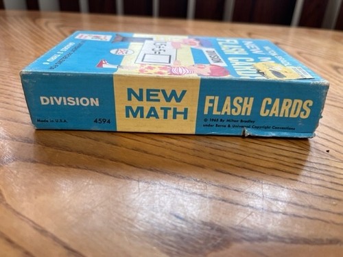 CARTE FLASH VINTAGE 1965 MILTON BRADLEY NUOVE DIVISIONE MATEMATICA GRADI 3-6 - Foto 5 di 9