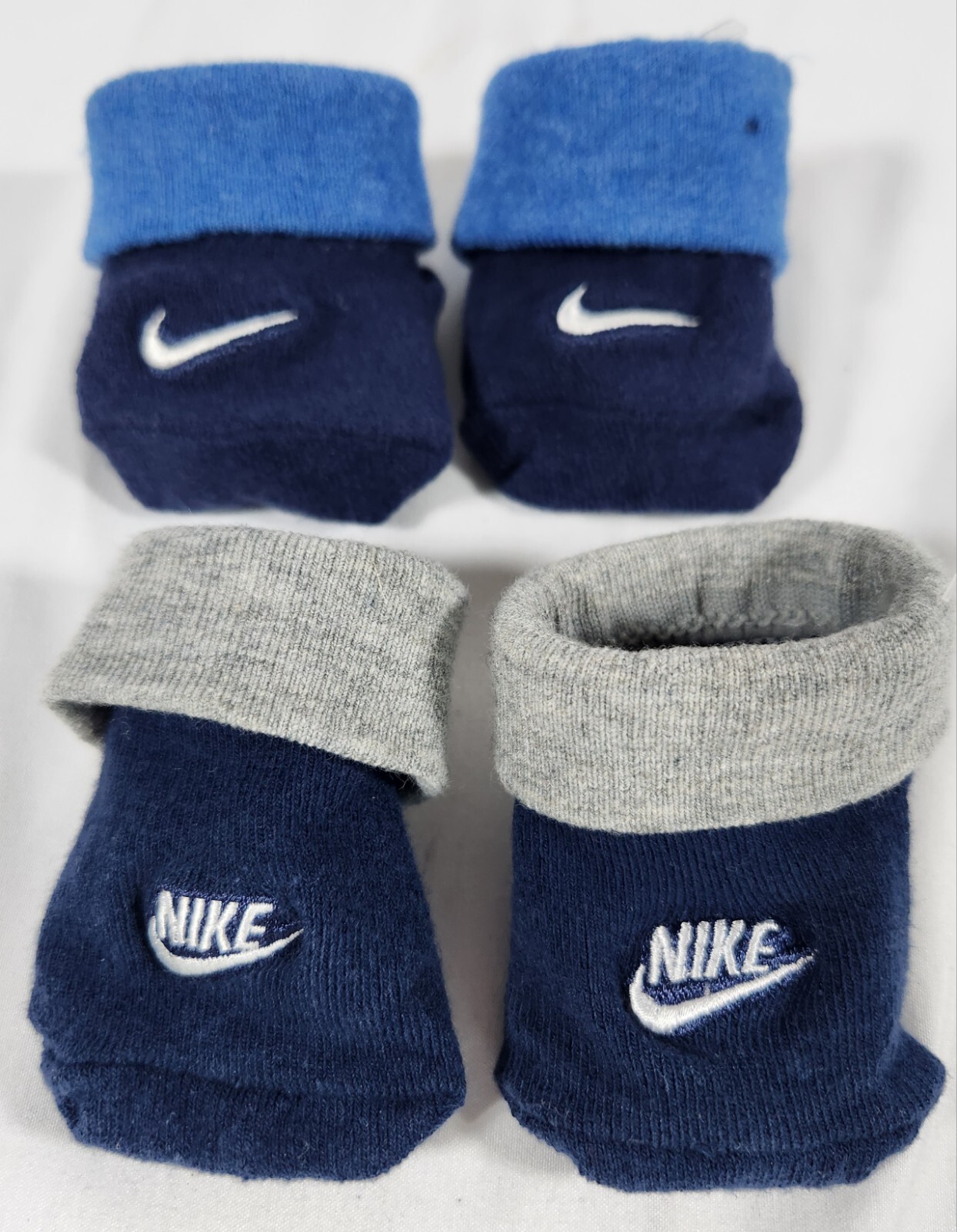 2 Pair Nike Baby Boys Booties/Socks Size 0-6 Months Blue/Gray Shower Gift