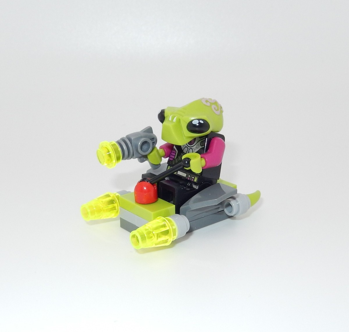 LEGO Minifigure - #AC002 | ALIEN PILOT | Alien Conquest