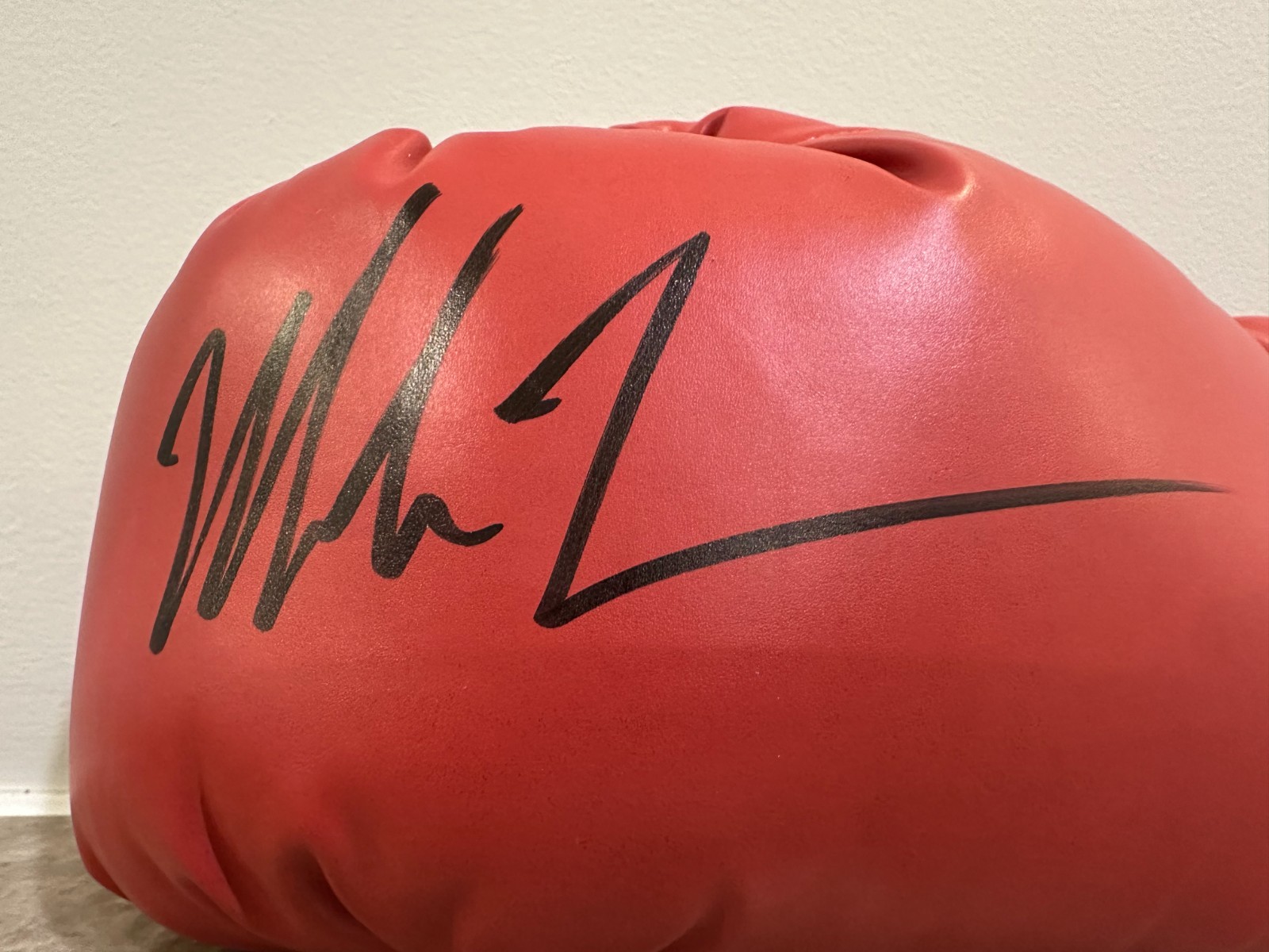 Signed Mike Tyson Boxing Glove - Everlast - Tyson Hologram & PSA Hologram COA 🥊 view 2