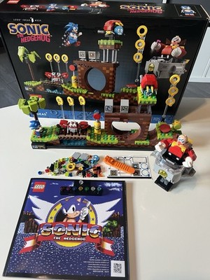 LEGO Ideas: Sonic The Hedgehog   Green Hill Zone (21331)