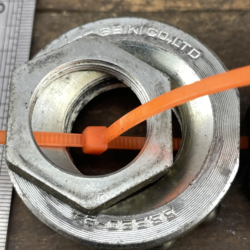 Tange BMX Soporte Inferior 24 Tpi Tazas Rodamientos Tuerca Set De Colección Años 80 Old School Foto 2 de 4