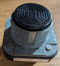 Allen Bradley 800T-A2A Push Button Type 4, 13 Flush Head Black