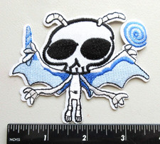   SPOOKY WINGED SKULL SCARY MONSTER GHOST HALLOWEEN EMBROIDERED IRON ON PATCH