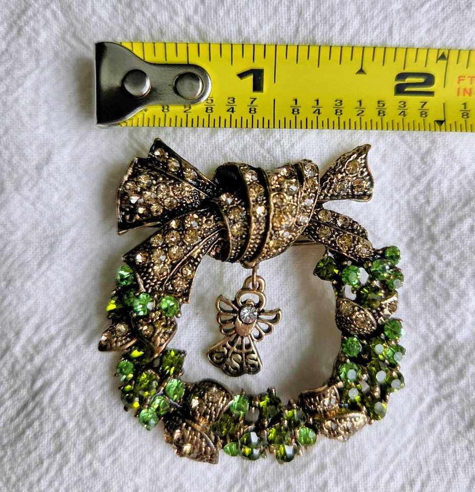 Wreath Brooch Pin With Green Rhinestones Bronze Bow Holiday Jewelry Lapel - Image 3 of 3