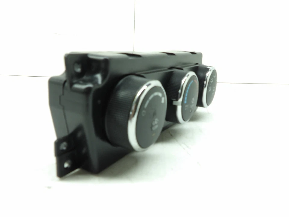 Dodge Ram 1500 2500 3500 2009-2012 unidad de módulo de control de clima de calefacción de aire acondicionado Foto 2 de 4