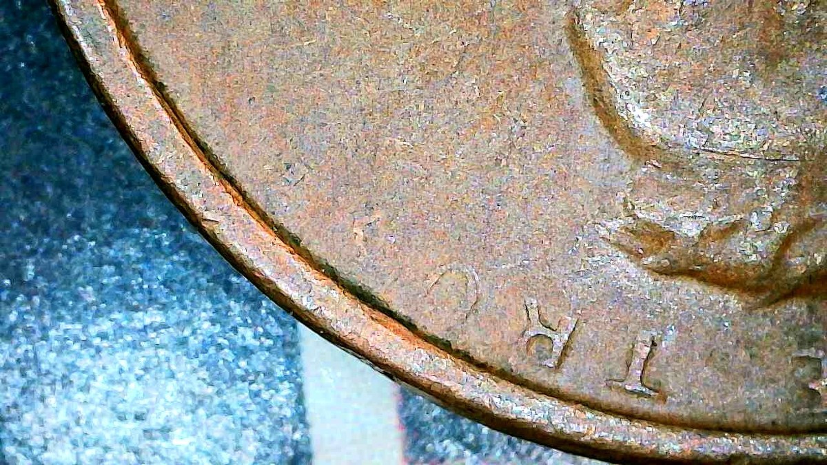 RARE 1971 “D” Lincoln Memorial Penny Error Missing U S T In “TRUST