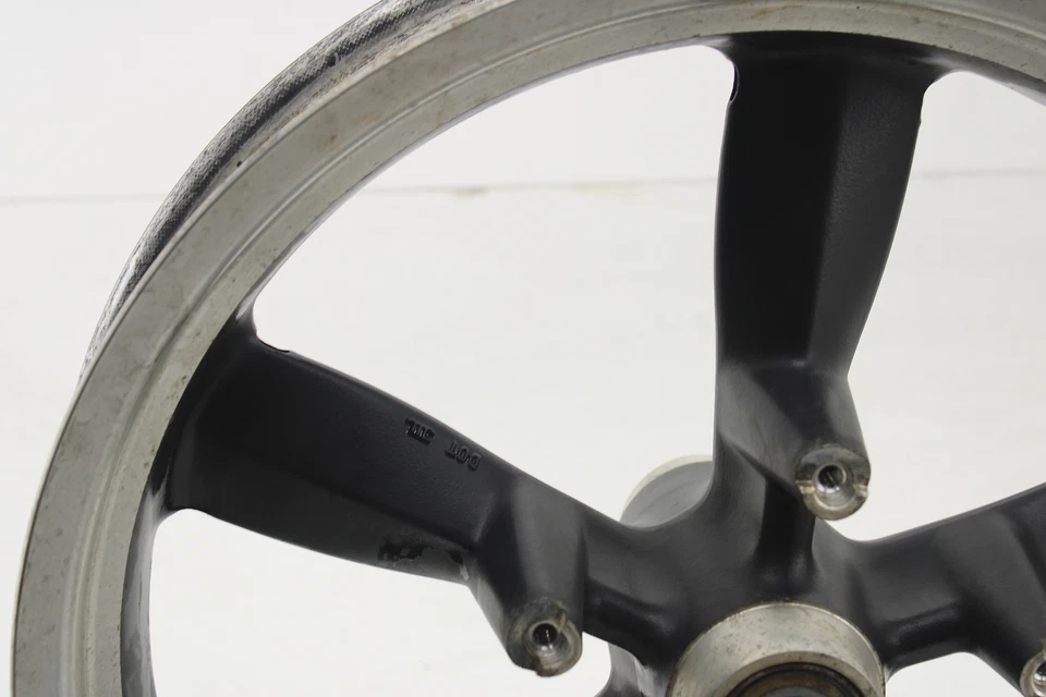 Llanta delantera 12-16 Harley Davidson Dyna Switchback 18x3,5 Foto 2 de 4