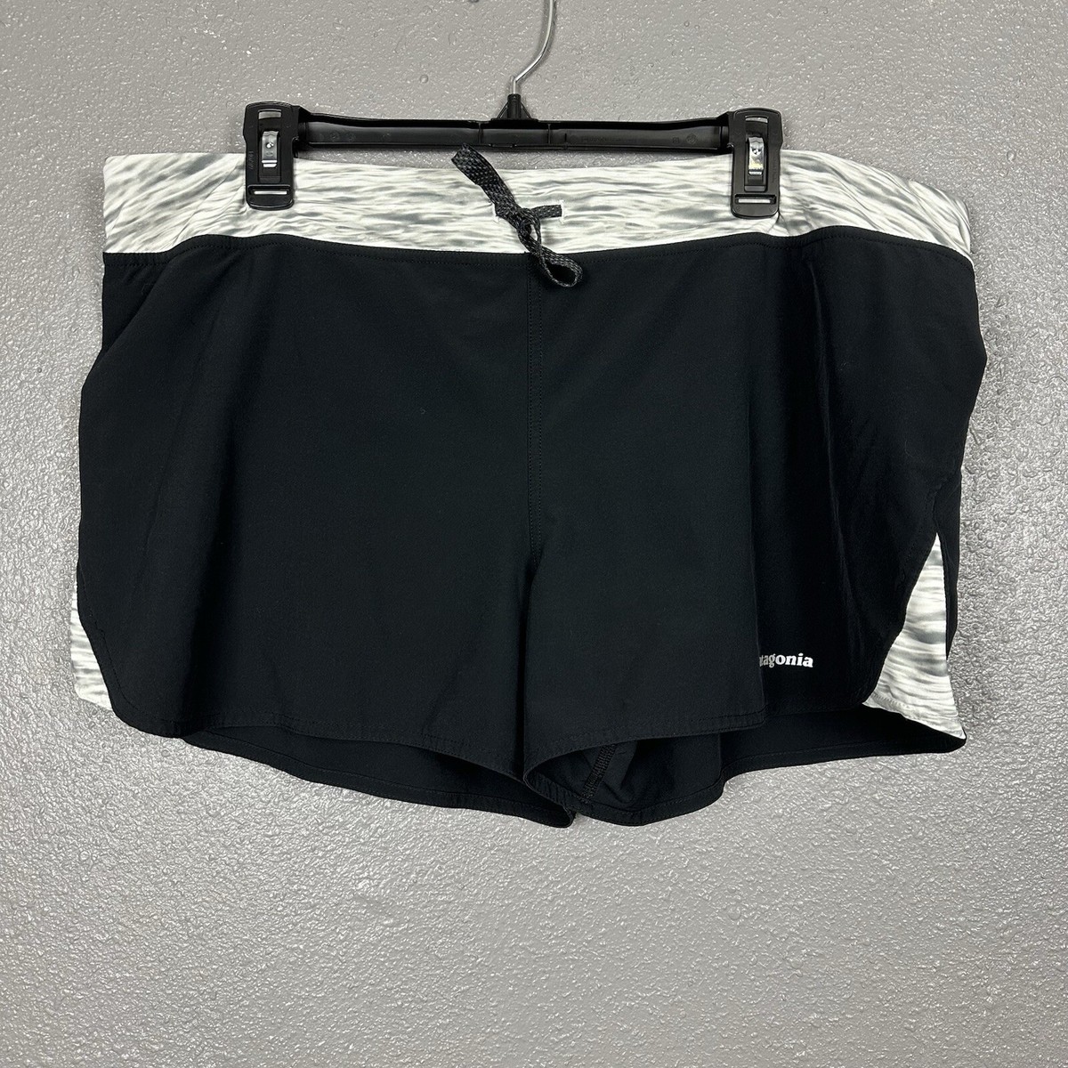 Patagonia Nine Trails Stretchy Running Hiking Water Shorts Women's Size XL  Black