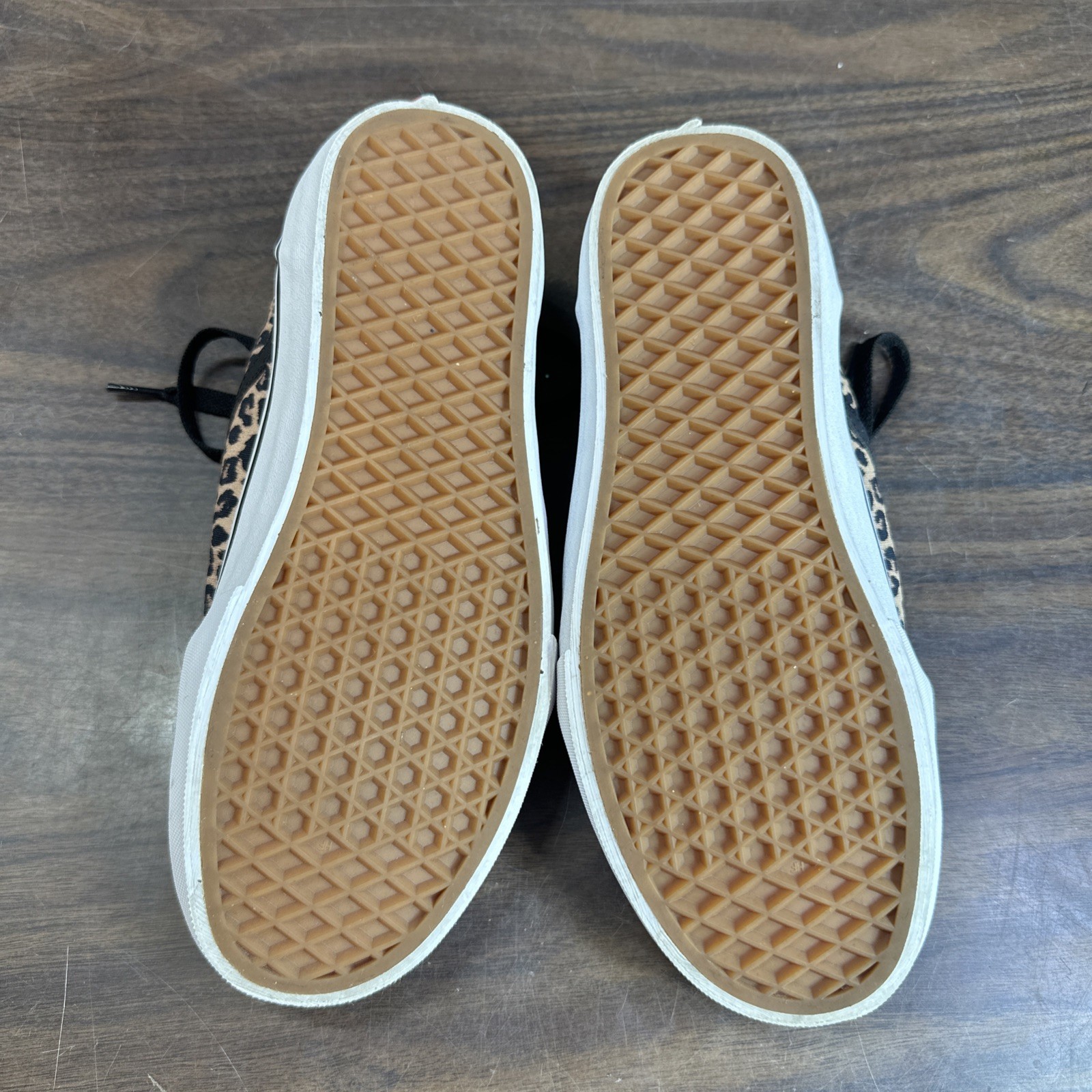 Vans Womens Sneaker Sz 8.5 Cheetah Black White Ortholite Comfort Skater Shoes thumbnail 5