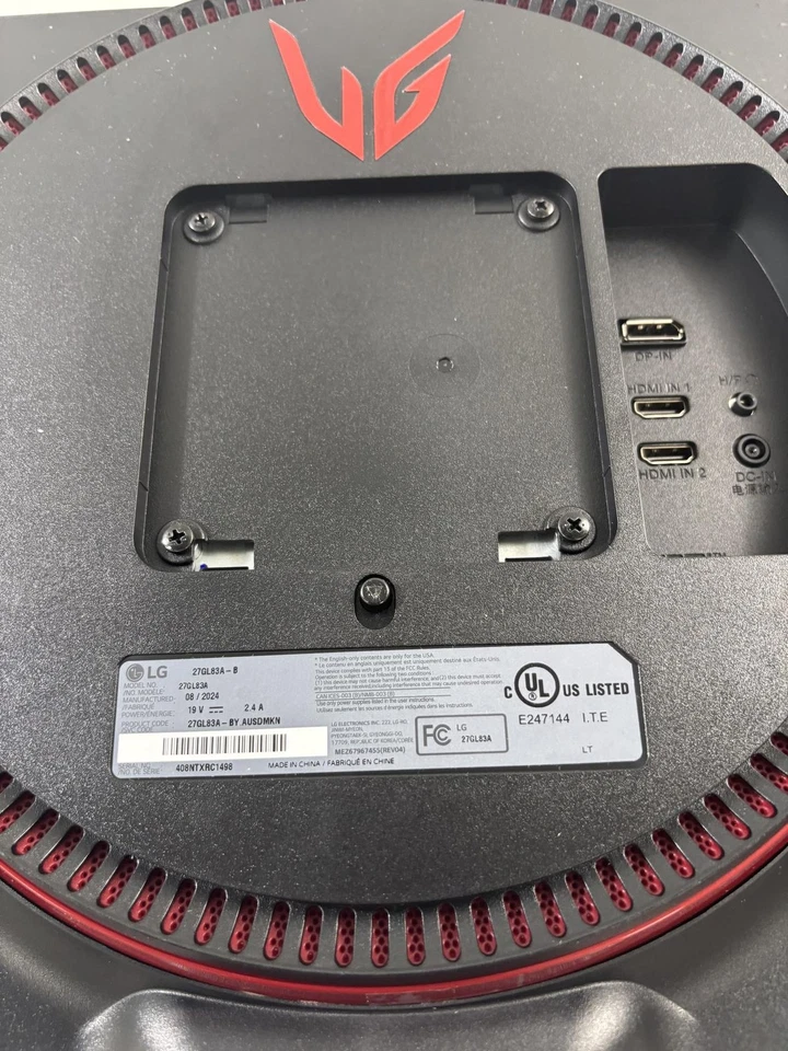 LG UltraGear QHD 27-Inch Gaming Monitor 27GL83A-B (LCD Screen Damaged)** - Image 4 of 4