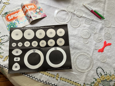 Spirograph Set No. 401 Kenner No Box Not Complete 1973 Kenner /General Mills