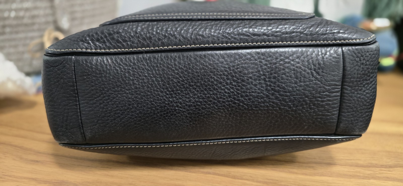 Coach Chelsea Turnlock Hobo EUC — image 6