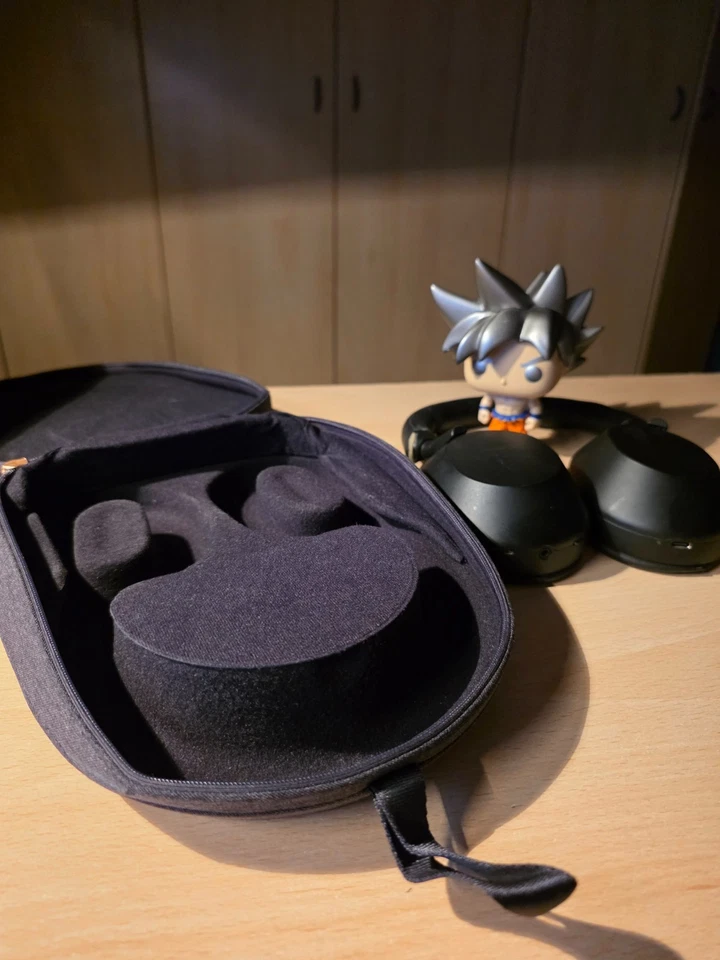 Sony WH-1000XM5 Cuffie Sovrauricolari Bluetooth con Eliminazione del Rumore - Immagine 4 di 4