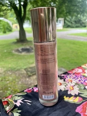 Revolution Molten Body Glow Rose Gold  Face Body Liquid Bronzer 3.38 fl oz - Image 3 of 3