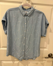 CAbi Womens Blue Chambray Embroidered Floral ...