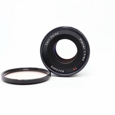 Carl Zeiss Planar 50mm f/1.7 T* lens Contax Yashica Mount