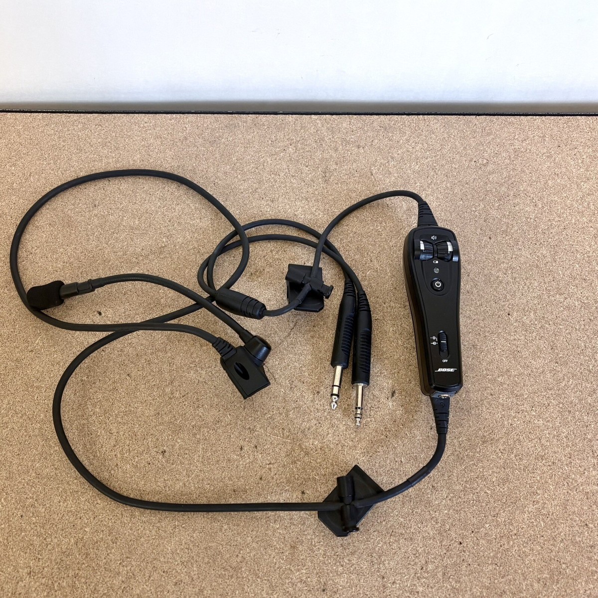 ※にゃん丸 BOSE A20 (新品パッド、変換ケーブル付き) Bose A20 Dual GA Plug Controller Cable Assembly without Bluetooth
