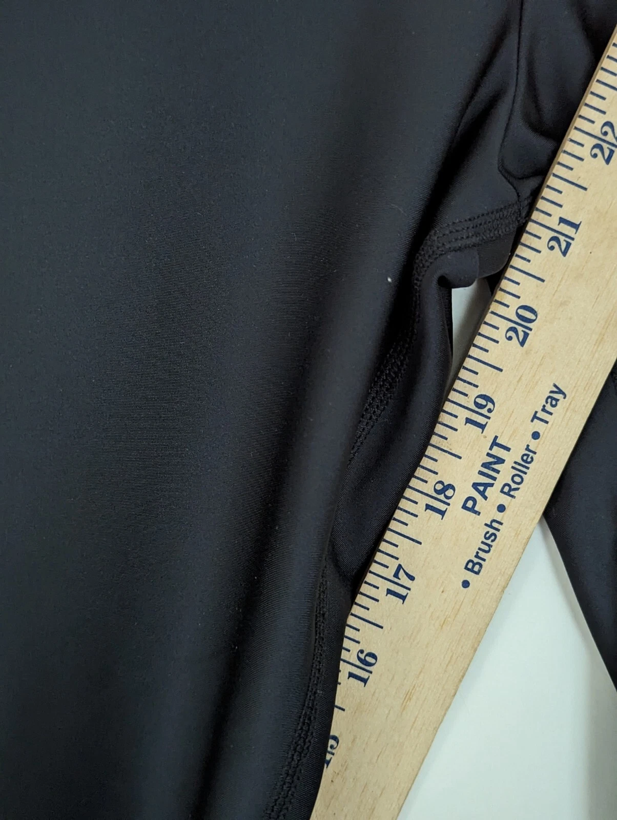 alo-yoga capri pants leggings