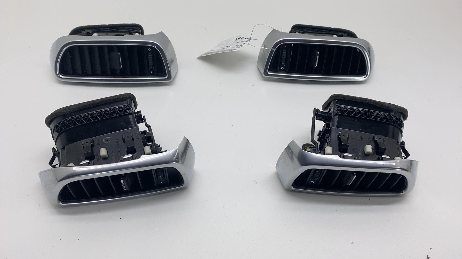 2011-2018 Porsche Cayenne SET of Front Left & Right A/C Air Condition Duct Vent