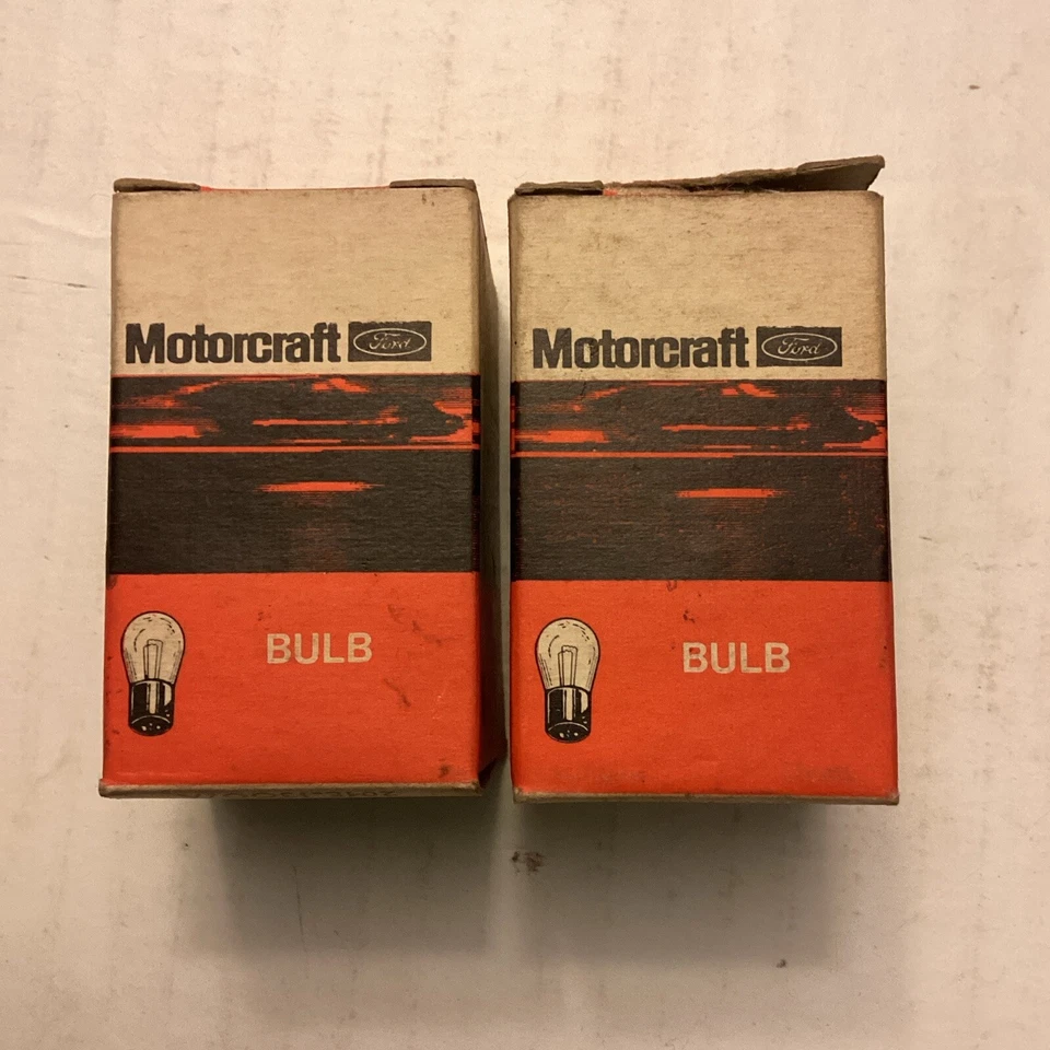 Британские лампы для фар Ford Lotus Cortina Escort GT40 NOS Motorcraft 50/40 Вт 1966 г. - Изображение 2 из 4