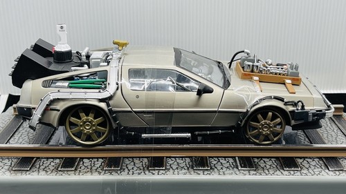 Sun Star 1/18 Back To The Future Part III Delorean Railway Track super rare NIB - Picture 7 of 9