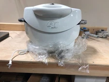 George Foreman Lean Mean Contact Roasting Machine 12 Quart GV12 Salton