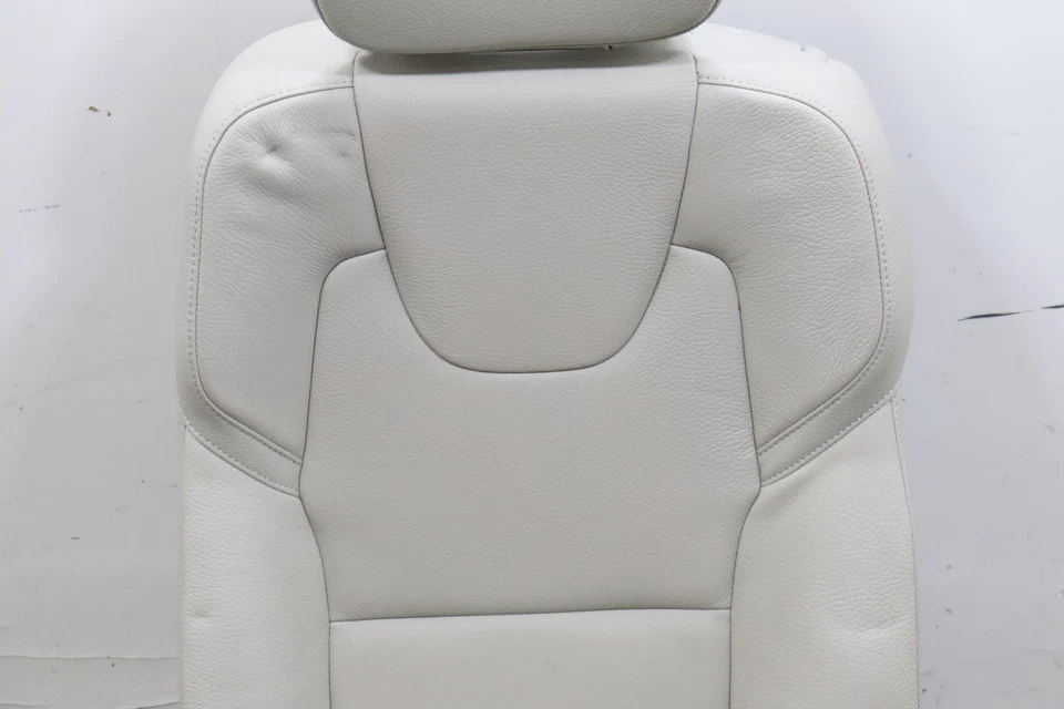 Assento traseiro 2021 VOLVO XC90 - Imagem 4 de 4