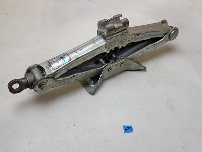 Toyota 09111 0w090