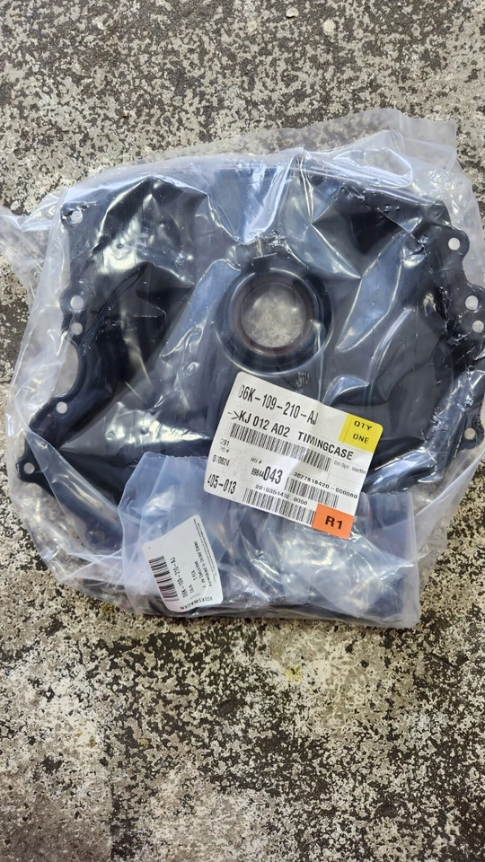 Tampa de temporização inferior do motor VW AUDI GTI TIGUAN ATLAS 2.0T PASSAT 06K109210AJ fabricante de equipamento original - Imagem 4 de 4