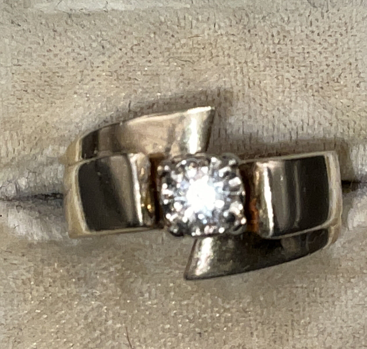 Vintage 18K Genuine Diamond Ring .33 Carats or En… - image 2