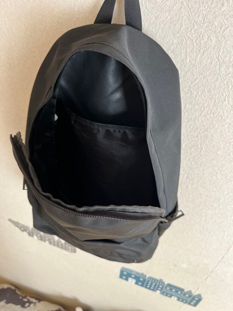simple black backpack Japan - image 2