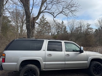 2004 Chevrolet Suburban K2500