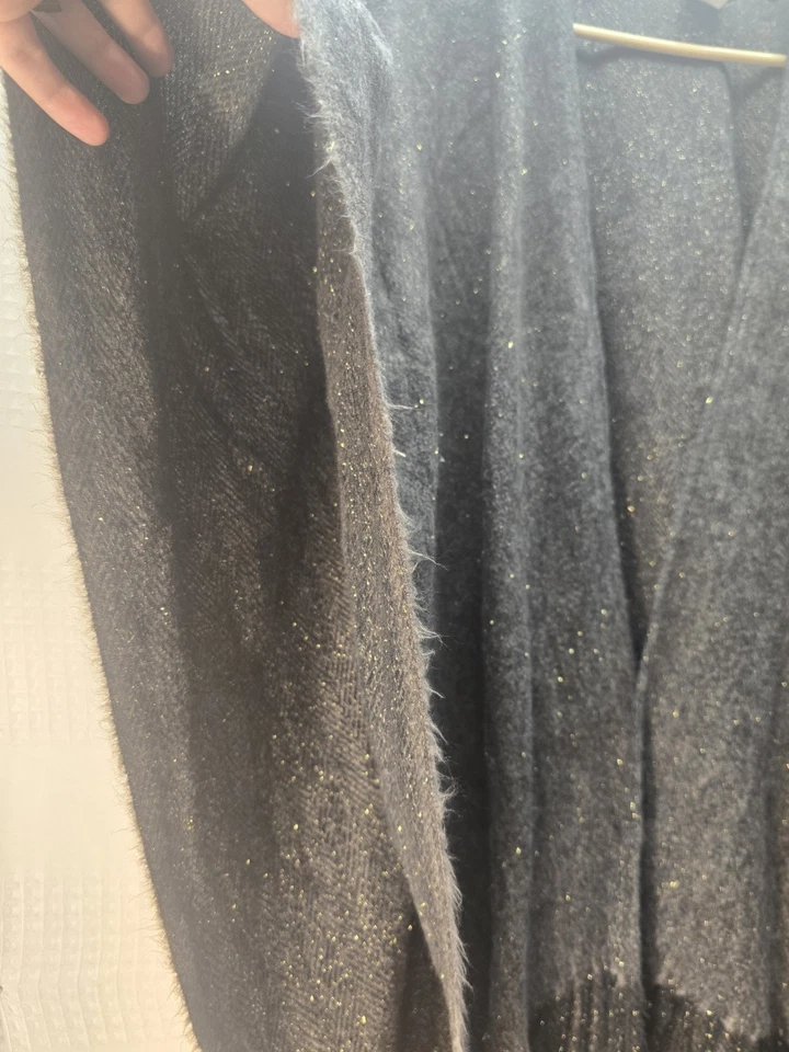 Women's Cejon™ Two Tone Lurex Gray Ruana - Image 2 of 4