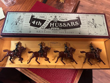 BRITAINS TOY SOLDIERS SET 8811   THE QUEEN'S OWN 4TH HUSSARS   L K 