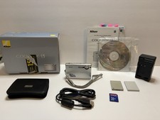 Nikon Coolpix S9 6.1MP 3x Zoom Digital Camera W/2 Batts, Charger, Case - Tested