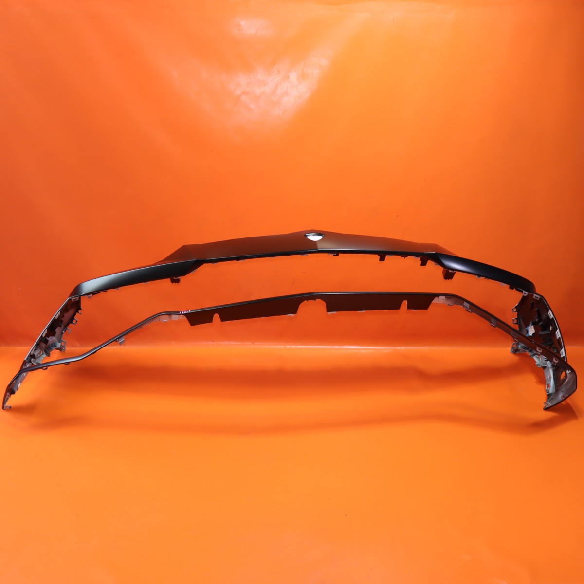 LAMBORGHINI URUS FRONT BUMPER 2019 2020 2021 2022 2023 4ML 807 437 DAMAGED