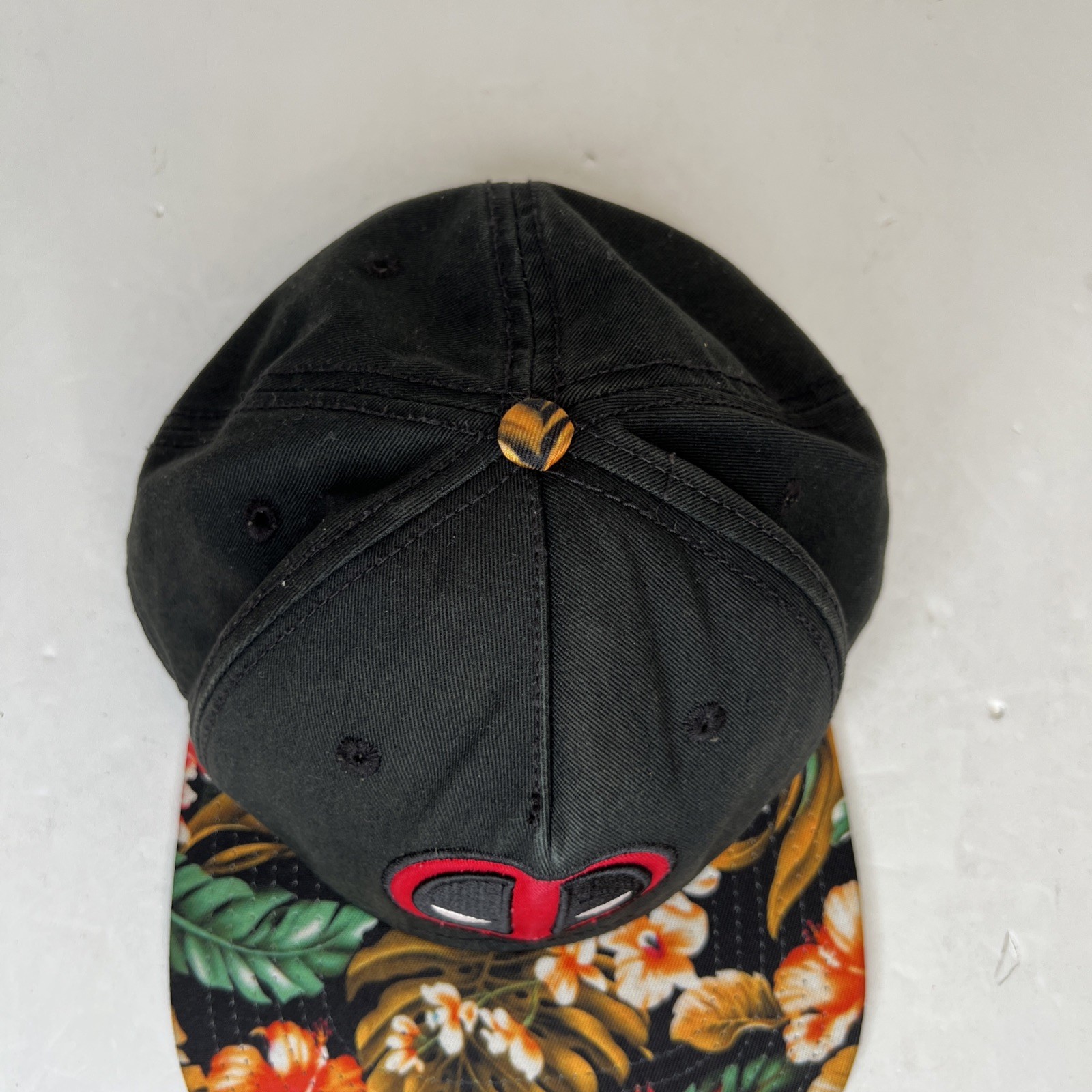 Dead Pool Marvel Comic Snapback Hat Black OSFA - image 7