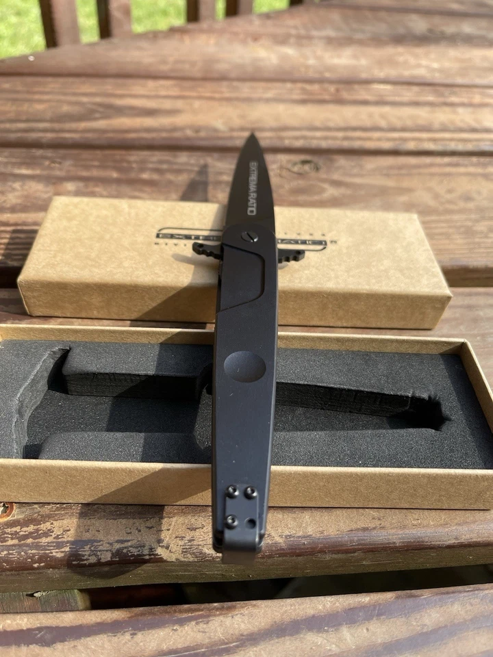 Cuchillo de bolsillo Extrema Ratio BD4 Lucky Stiletto Dagger bruñido N690 Foto 3 de 4