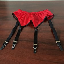 Nylon Dreams Sexy Red 4 Strap Size Medium Front Panel Suspender Belt BNWT