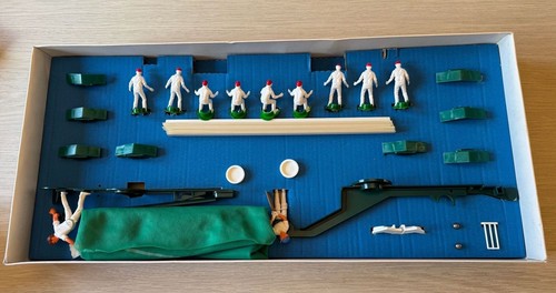Vintage 1983 Peter Pan Test Match Cricket Tabletop Board Game Boxed Complete - Picture 2 of 8