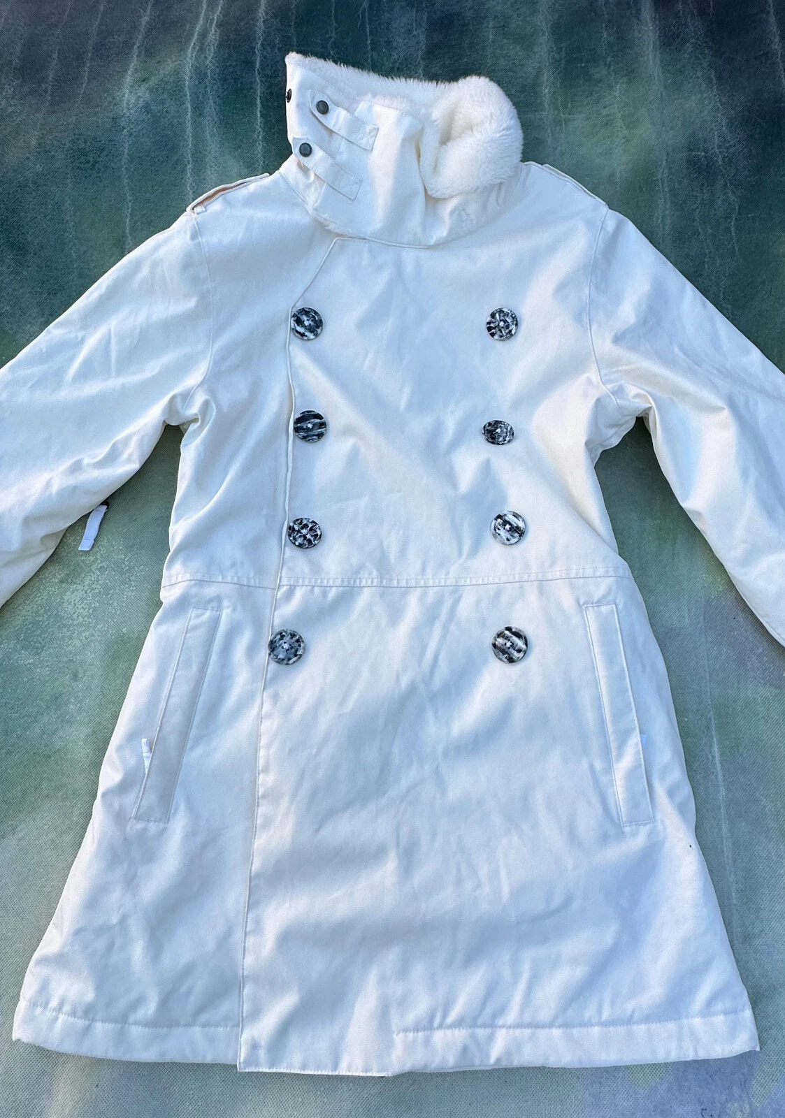 burton the white collection dryride jacket