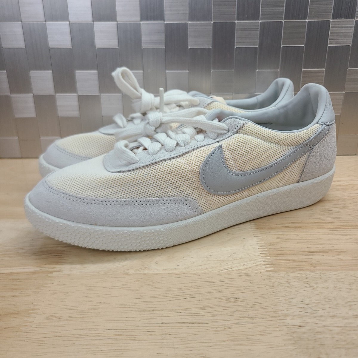 nike tailwind 79 with shorts