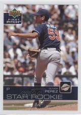 2003 Upper Deck First Pitch Star Rookie Oliver Perez #23 0i6