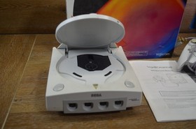 Sega Dreamcast Console In Box - Tested Working Instructions  AS PICTURED MINT